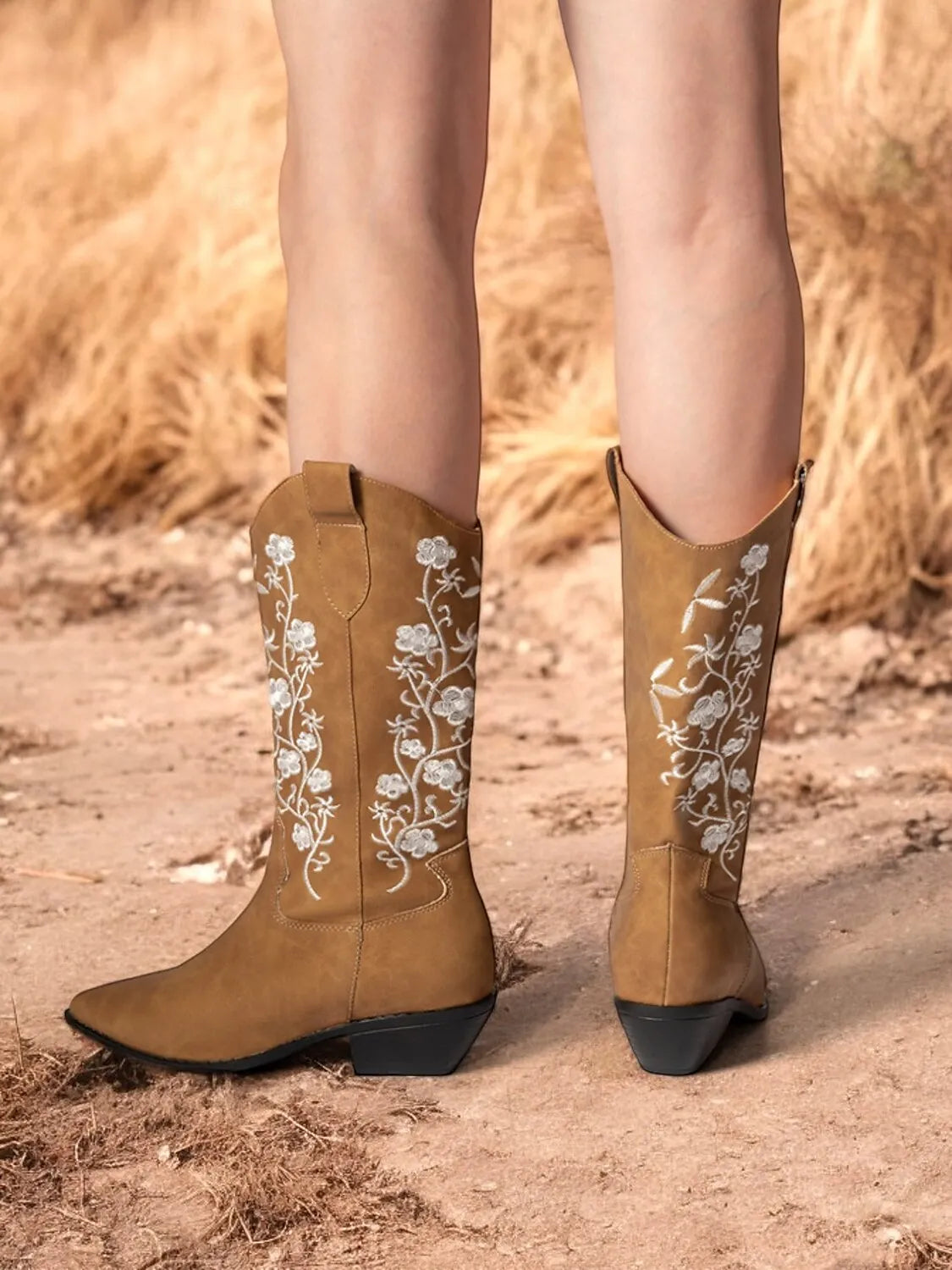 Women's Western Cowboy Boots with Floral Embroidery - Stylish and Comfortable Footwear for Country Events and Everyday Wear