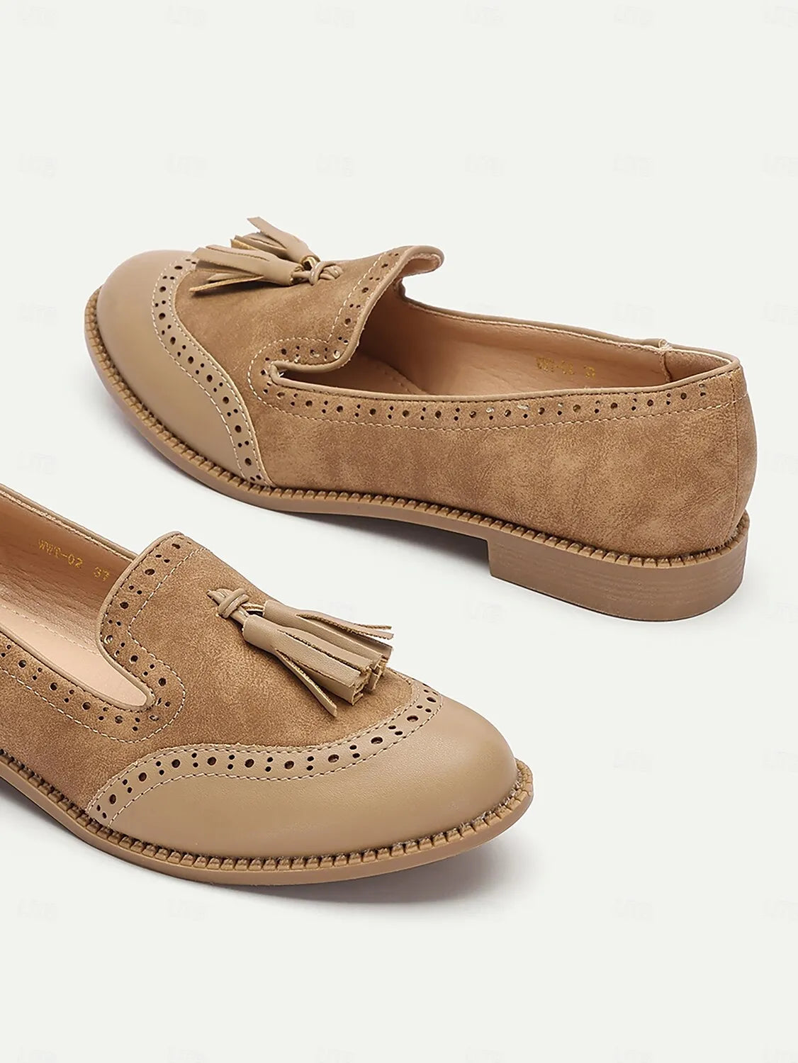 Women's Tassel Loafers with Brogue Details - Classic and Versatile Slip-On Shoes for Office and Casual Wear