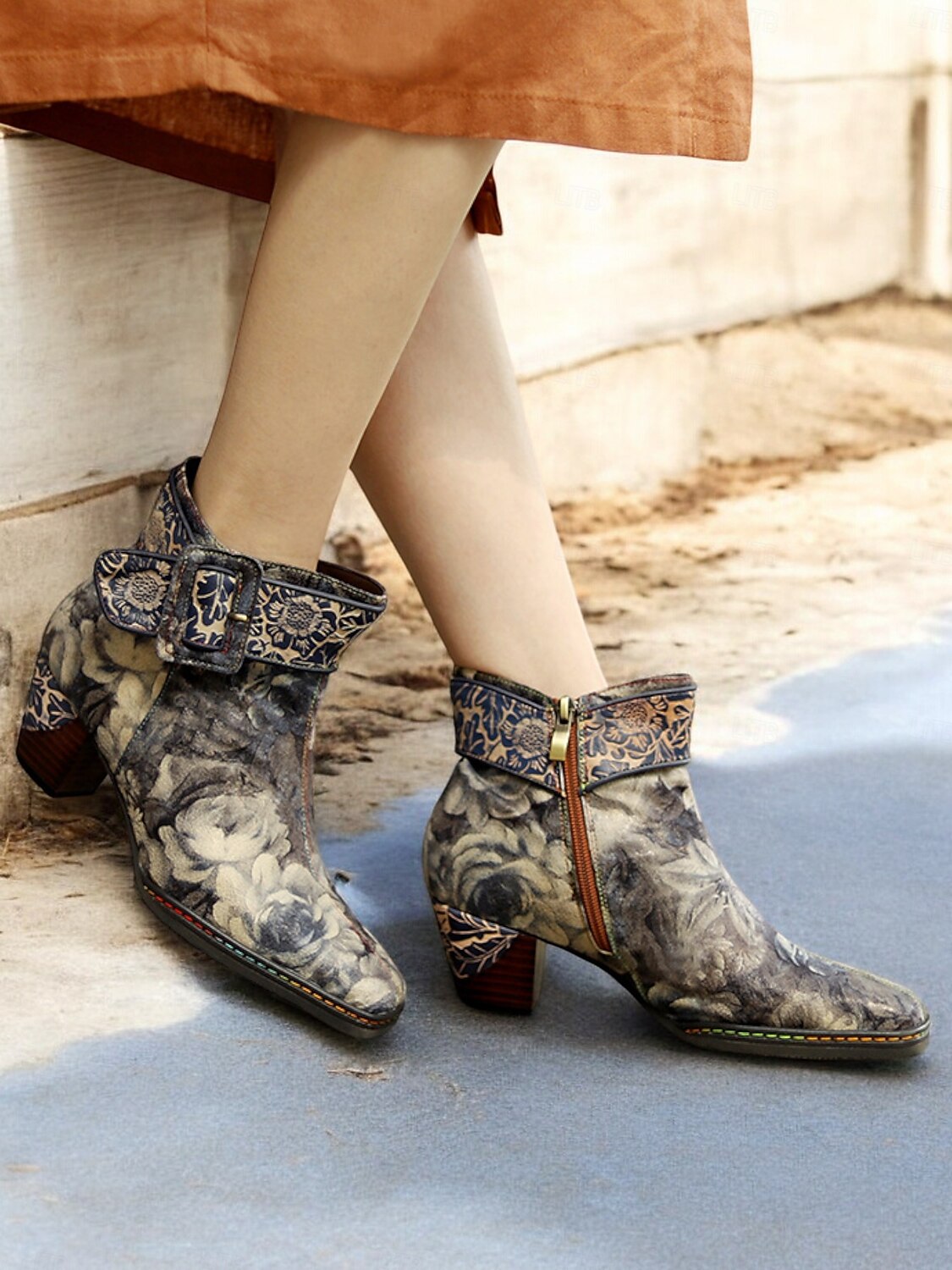 Women's Vintage Floral Ankle Boots with Buckle Strap – Retro Style Chunky Heel Booties for Casual and Festival Wear