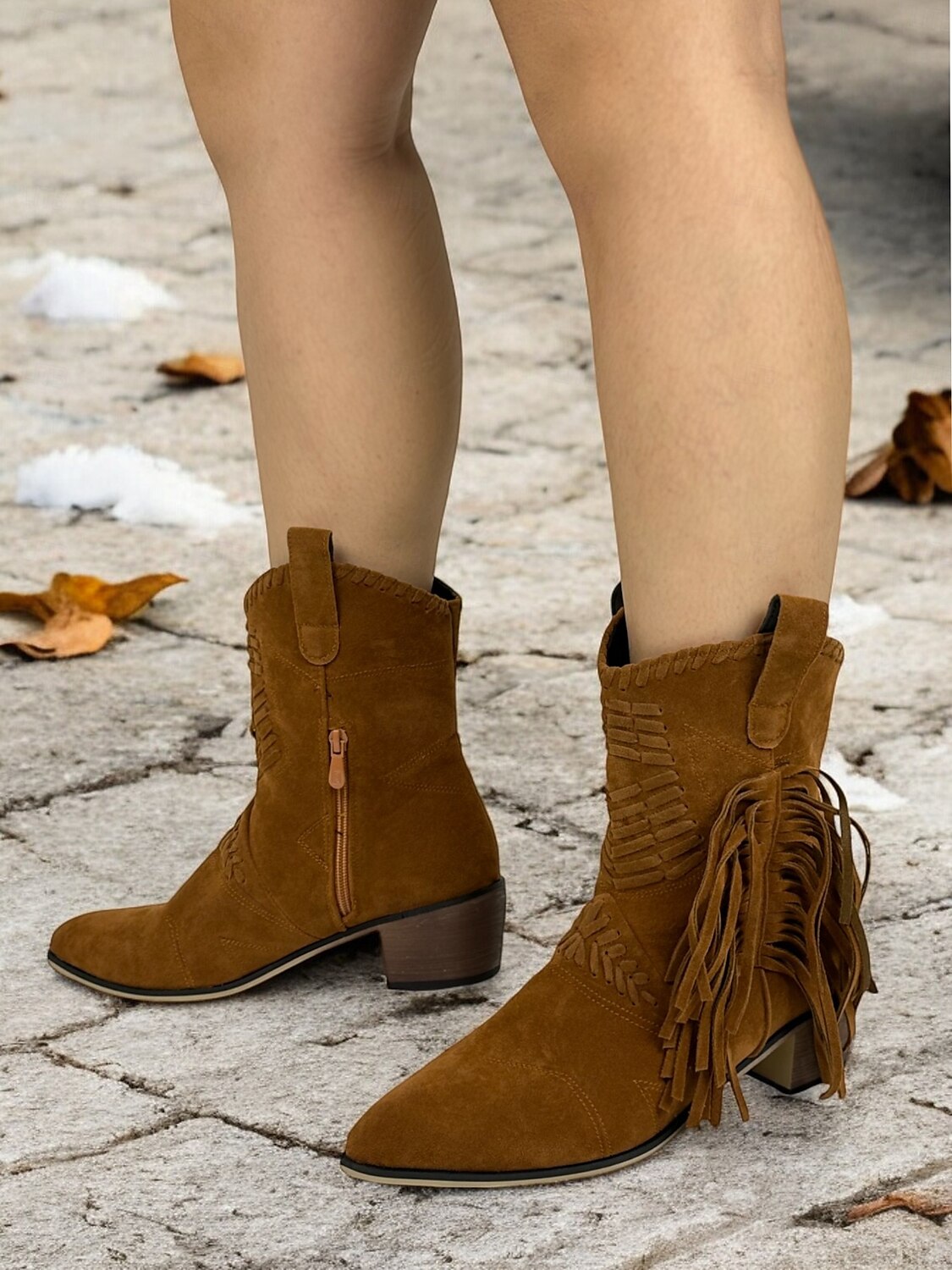 Women's Faux Suede Fringe Western Cowboy Boots Vintage-Style Ankle Boots for Festivals and Riding